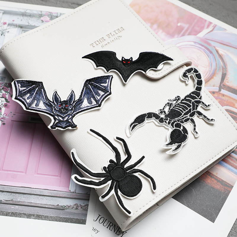 Spider Scorpion Bat Black Anim - Velcro Sew On ulasan dan harga